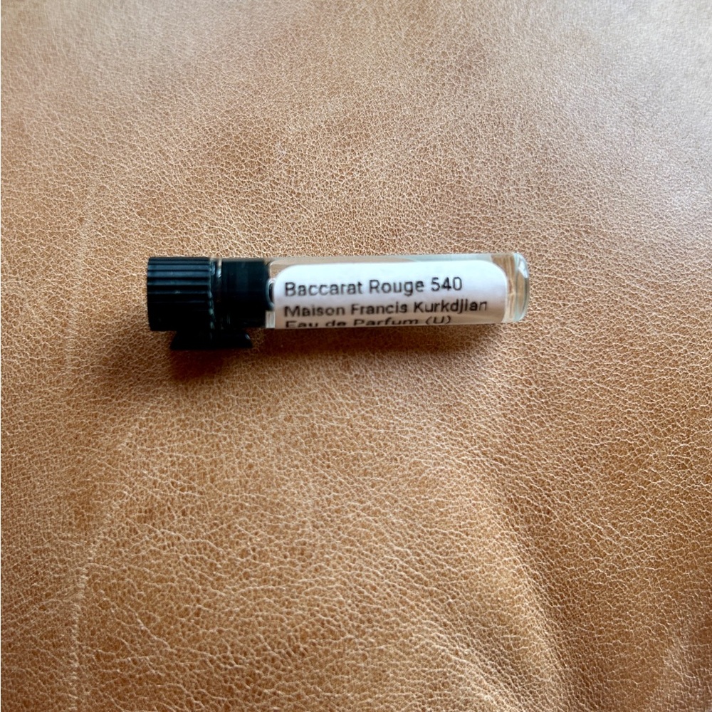 Baccarat Rouge sample size Maison Francis Kurkdjian